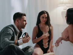 Culo, Culo grande, Tetas grandes, Mamada, Morena, Polla, Adolescente, Tetas