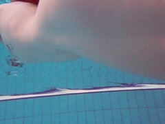 Braunhaarige, Puppe, Frau, Hd, Zierlich, Pool, Öffentlich, Jungendliche (18+)