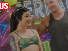 Gros cul, Gros seins, Jeux, Branlette thaïlandaise, Hard, Hd, Fête, Actrice du porno