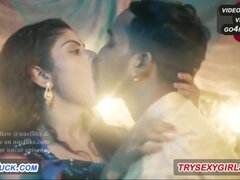 Толстушки, Садо мазо, Минет, Кончили внутрь, Семяизвержение, Член, Домашнее видео, Индианки