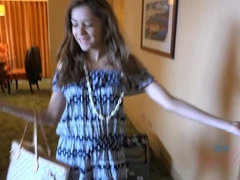 Amateur, Cul, Branlette thaïlandaise, Petite amie, Pov, Chatte, Rasée, Maigrichonne