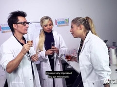 デカパイ, ディルド, 医者, オナニー, おもちゃ