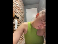 Amateur, Culo grande, Tetas grandes, Penetracion con dedos, Masturbación, Tetas naturales, Orgasmo, Coño