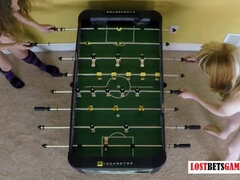 Lieveling, Grappig, Natuurlijke tieten, Roodharige vrouw, Mager, Billekoek, Trio, Speelgoed