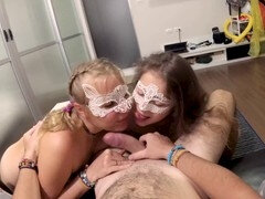 Amateur, Gros cul, Brunette brune, 2 femmes 1 homme, Pov, Adolescente, Plan cul à trois