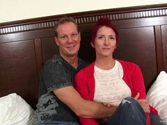 Leie, Paar, Hundestellung, Fingern, Lecken, Muschi, Kurzes haar, Titten