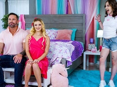 18 jahre, Arsch, Freund, Hundestellung, Frau frau mann, Natürlichen titten, Dürr, Titten