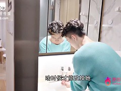 Enthousiasteling, Aziatisch, Pijpbeurt, Chinees, Sperma shot, Vriendin, Trio, Tieten likken