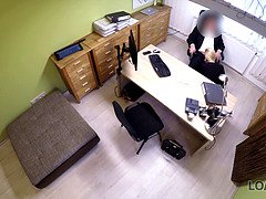 Real estate agent lets the bank worker penetrate her for a loan