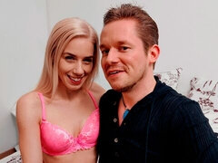 Incroyable, Blonde, Sucer une bite, En levrette, Poilue, Lingerie, Pov, Chatte