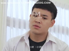 Asiatique, Brunette brune, Plantureuse, Gorge profonde, Fétiche, Orgasme, Tatouage, Adolescente