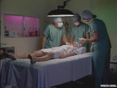 Grosse bite, Sucer une bite, Brunette brune, Classique, Tir de sperme, Gorge profonde, Peter north, Actrice du porno