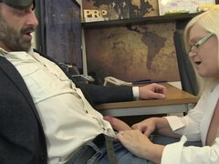 Grosse bite, Blonde, Sucer une bite, Britannique, Médecin, Mamie, Masturbation, Mature
