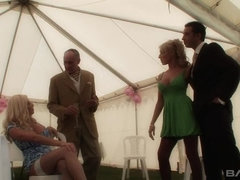 Blond, Sperma shot, Sperma in gezicht, Ondergoed, Buiten, Trio