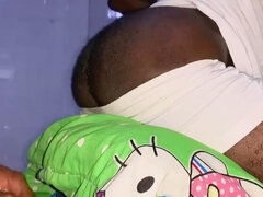 Caught in the school shower: an unforgettable encounter (Fingering, Ass Fucking, Bareback)