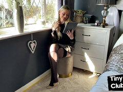 18 jaar, Blond, Brits, Lul, Dominatie, Hakken, Alleen, Tiener