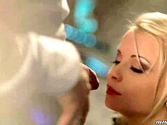 Rubia, Mamada, Cfnm, Corridas, Alemán, Madres para coger, Mamá, Pov