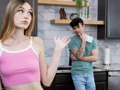 18, お尻, デカチン, フェラチオ, バック, 家族, ガリガリ, オッパイの