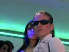 Club, Penetracion con dedos, Sexo duro, Lesbiana, Lamidas, Orgía, Estrella porno, Mojado
