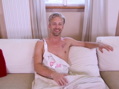 アメリカ人, お尻, デカパイ, ブロンド, 巨乳な, 口内発射, 手コキする, ハードコア