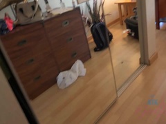 Bad, Blasen, Braunhaarige, Fussjob, Handjob, Pov, Muschi, Rasiert