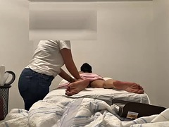 アジア人, デカチン, 怪物