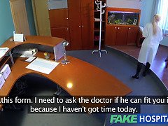 Enthousiasteling, Blond, Exam, Verpleegster, Gezichtspunt, Realiteit, Spion, Bekijker