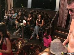 Enthousiasteling, Kont, Grote kont, Pijpbeurt, Naakte man aangeklede vrouw, Genootschap, Kut duiken, Tieten likken