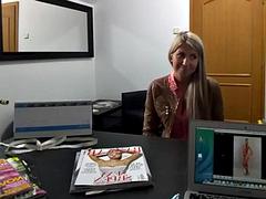 Tussi, Grosser schwanz, Spermaladung, Japanische massage, Lesbisch, Milf, Öffentlich, Muschi