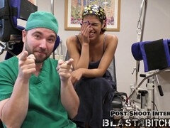 Amateur, Bondage domination sadisme masochisme, Médecin, Bâillonner, Gants, Latex, Fille latino, Chatte