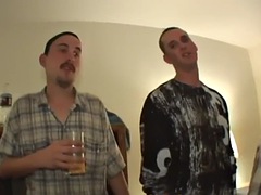 Tussi, Grosse titten, Dildo, Gruppe, Hardcore, Pov, Titten, Spanner