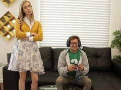 お尻, ブロンド, フェラチオ, バック, 馬乗り, 剃毛, ガリガリ, ティーン