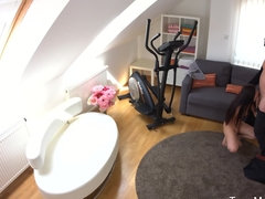 Brunette brune, Hard