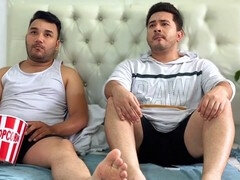 Arsch, Sadomasochismus, Bisexuell, Domination, Erstes mal, Schwul, Hintern versohlen