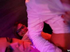 Schwarz, Braunhaarige, Spermaladung, Tanzen, Puppe, Pornostars, Weibliche ejakulation, Nass