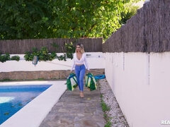 Gros seins, Blonde, Sucer une bite, Plantureuse, Hard, Mère que j'aimerais baiser, Belle mère, Mouillée