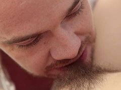 Blasen, Freund, Fingern, Behaart, Handjob, Natürlichen titten, Schulmädchen, Jungendliche (18+)
