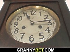 フェラチオ, 茶髪の, エロ熟女, イマラチオ, お婆さん, 毛深い, 淫乱熟女, 義母