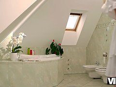 デカパイ, 巨乳な, チェコ, 家族, Hd, 熟年, 叫ぶ