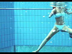 Bad, Strand, Braunhaarige, Tschechisch, Im freien, Rasiert, Erotischer film, Solo