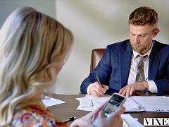 Grosse bite, Gros seins, Blonde, Branlette thaïlandaise, Lingerie, Huilée, Chevaucher, Nénés