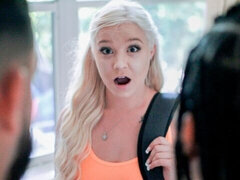 Blasen, Frau frau mann, Interrassisch, Zierlich, Tätowierung, Flotter dreier, Spanner, Bizarr