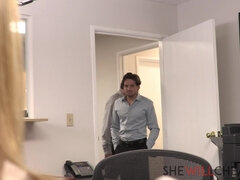 デカパイ, 浮気者, 浮気する, オフィス, ピアス, おもらし, オッパイの, 妻