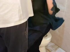 Hot Pakistani Girl Fucks Latina Sali in Bathroom - Hindi Audio Desi Sex