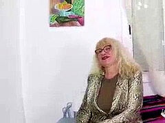 Enthousiasteling, Pijpbeurt, Rondborstig, Sperma shot, Europees, Volledige film, Rijpe lesbienne, Spaans