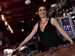 Grosse bite, Noire, Sucer une bite, Brunette brune, Groupe, Interracial, Pute, Nénés