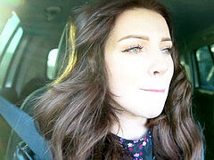 A woman gave a deep throat to a boy in a car in a parking lot / Dreamerxxx