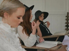 Gorgeous teen Danni Rivers lesbian mind-blowing xxx video