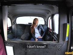 Sucer une bite, Voiture, Couple, En levrette, Doigter, Léchez, De plein air, Voyeur