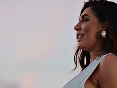 Grosse bite, Gros seins, Noire, Sucer une bite, Petit ami, Brunette brune, Interracial, Réalité